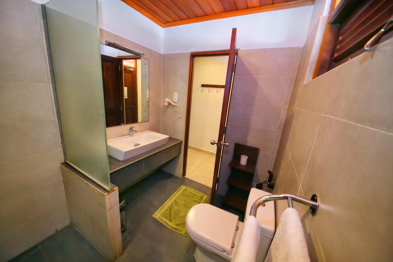 Rockside Beach Resort Bentota Eksteriør bilde